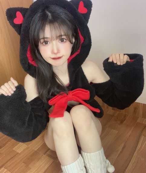 美人上墙