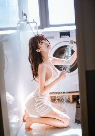 健身房私教吸乳高潮av